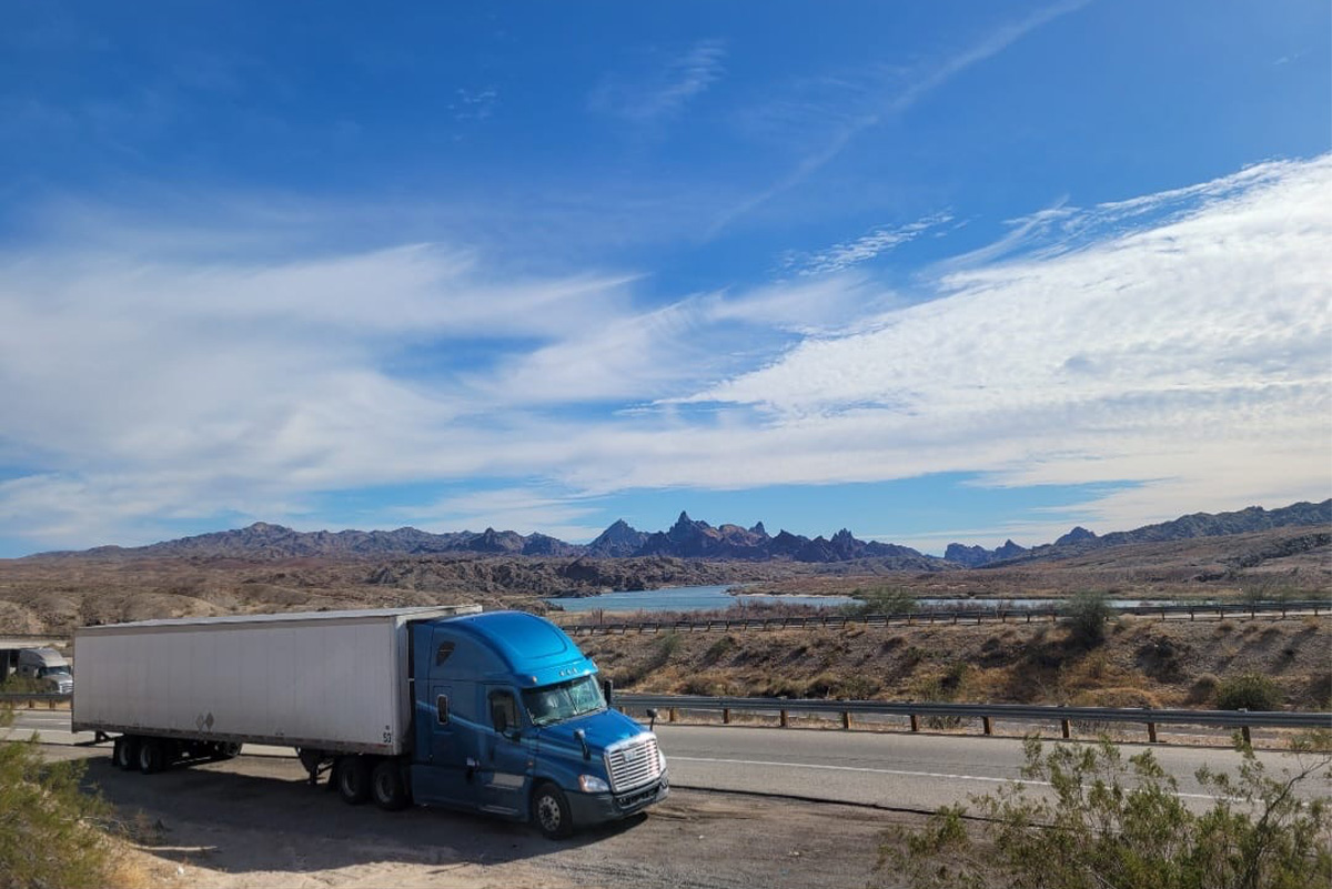 alt_From pickup to delivery, we stay on schedule and communicate clearly.